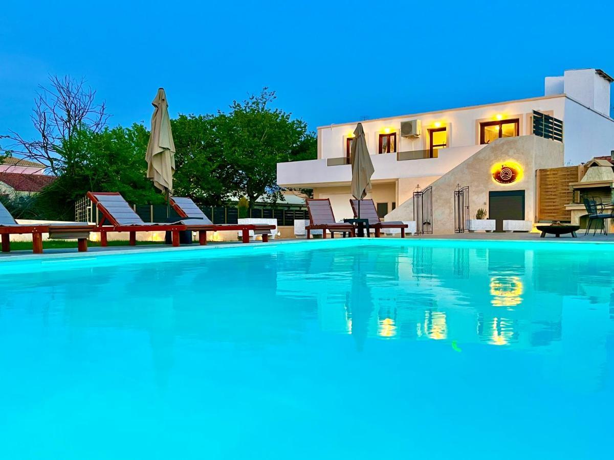 Beach Villa Verano With Private Pool By Dadovillas Sidárion المظهر الخارجي الصورة